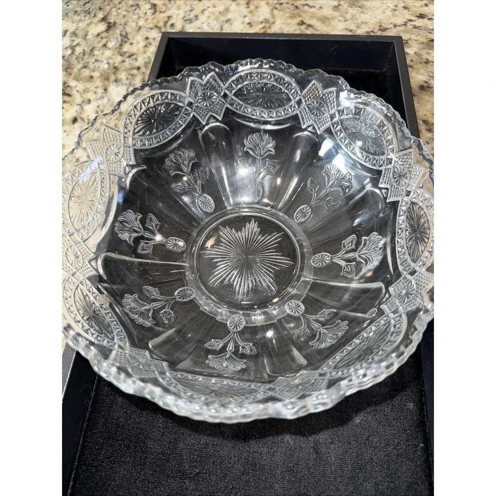 Early American Press Glass  Small Scalloped Bowl 8